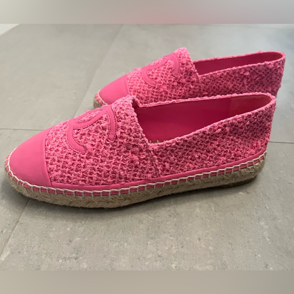 CHANEL New in Box 2024 Interlocking CC Logo Espadrilles Women's Size: 9 | IT 39